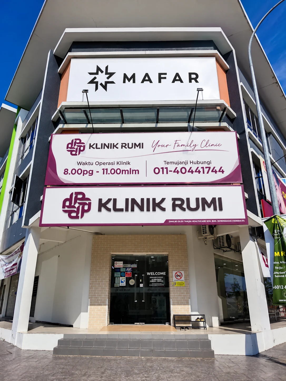 Visualisasi penjenamaan premis sebenar Bandar Puteri Bangi dengan papan tanda Klinik Rumi dan MAFAR Healthcare